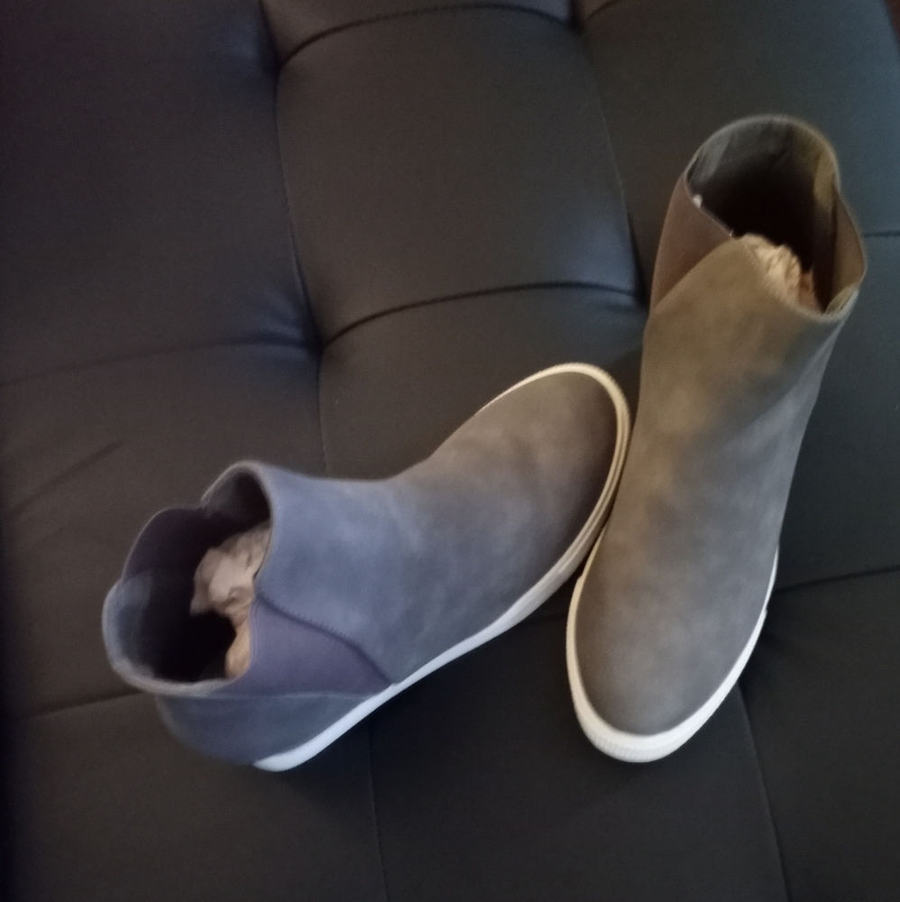Brush Suede Booties